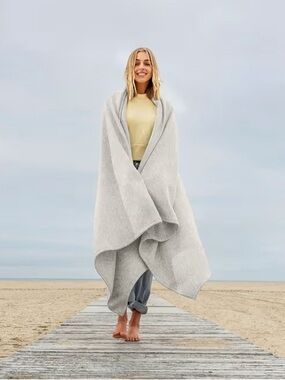 MV Sport MV Sport Lightweight Sweatshirt Blanket Throw
